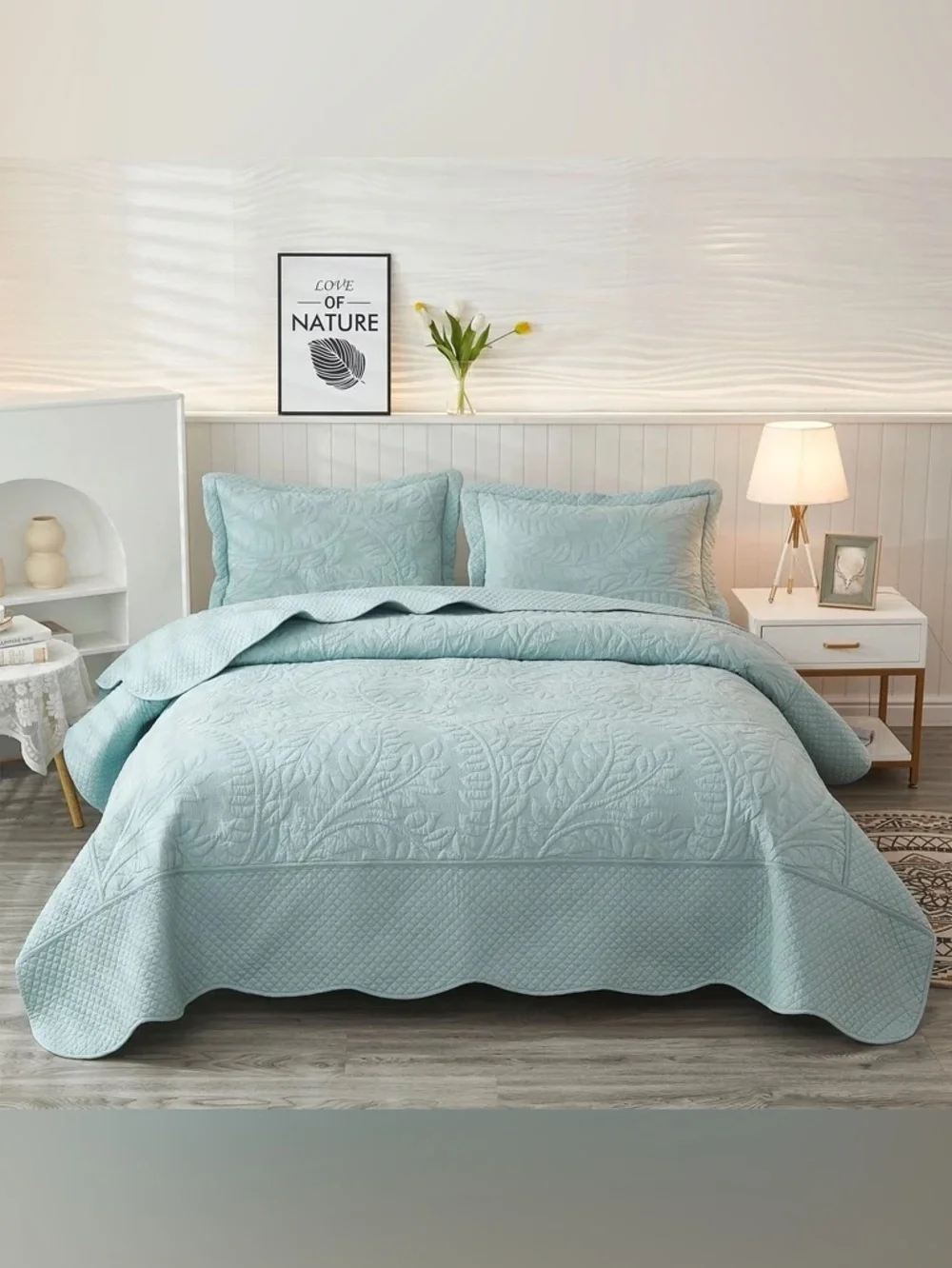 Light Blue Quilted Bedspread Set with Pillow Shams
